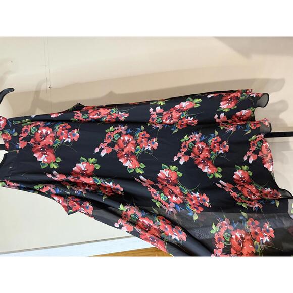 Betsey Johnson 12 Sleeveless Black Dress with Red Floral Print - Picture 3 of 9